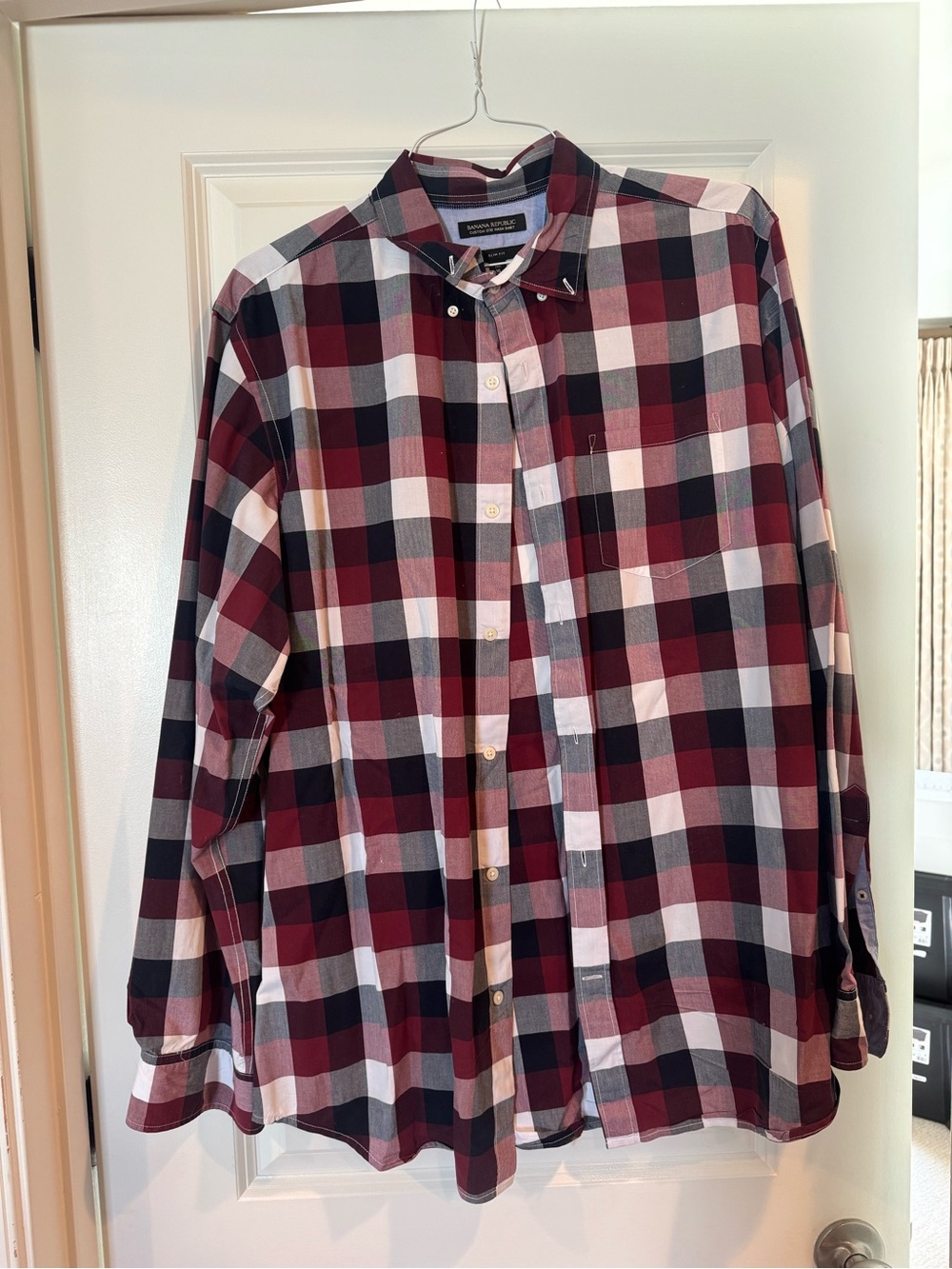 Banana Republic Men’s Burgundy Navy and White Plaid Button-Down Shirt
